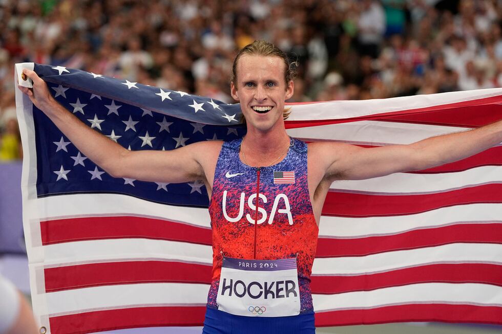 USA's Cole Hocker upsets favorites to win gold in men's 1500m race usa-s-cole-hocker-upsets-favorites-to-win-gold-in-men-s-1500m-race