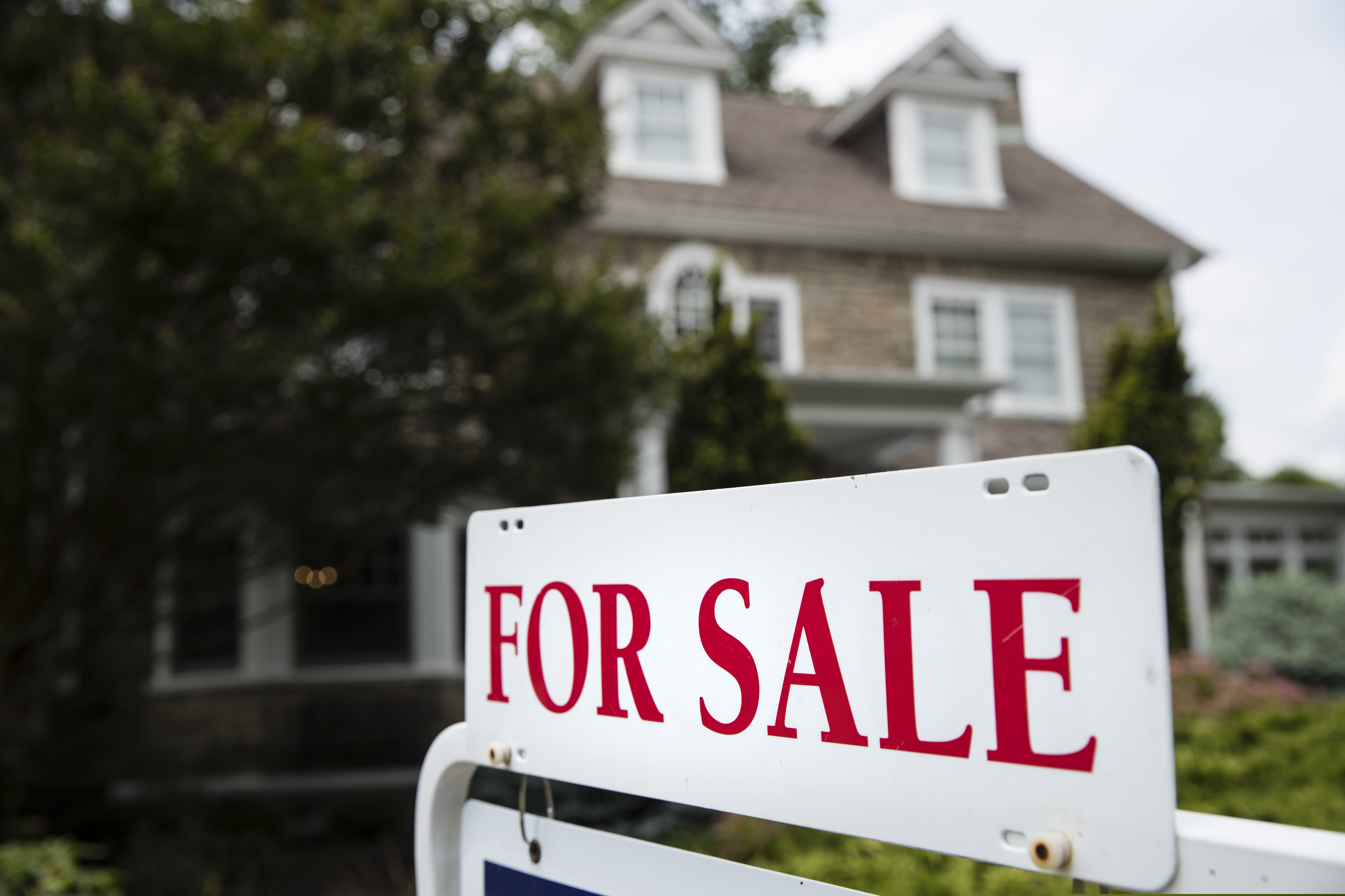 Flat sales, soaring prices, and rising inventory highlight VA housing market in August Flat sales, soaring prices, and rising inventory highlight VA housing market in August