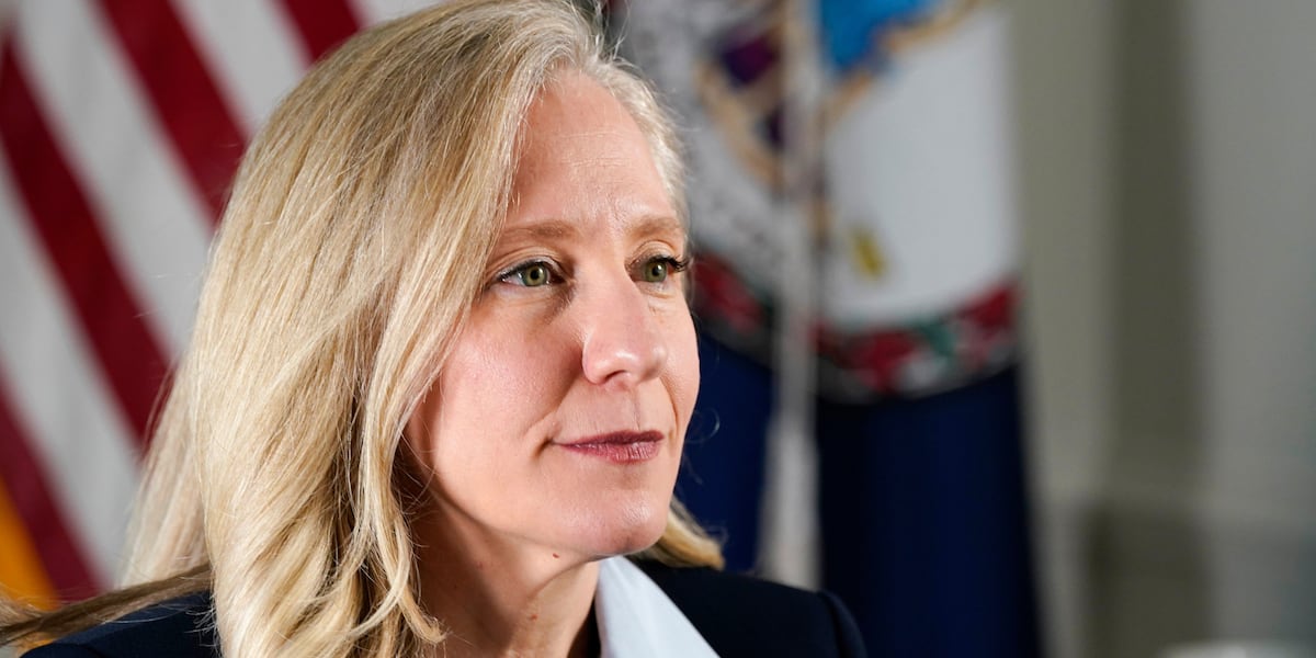 Gov. Spanberger signs executive order to review law enforcement policies; GOP responds