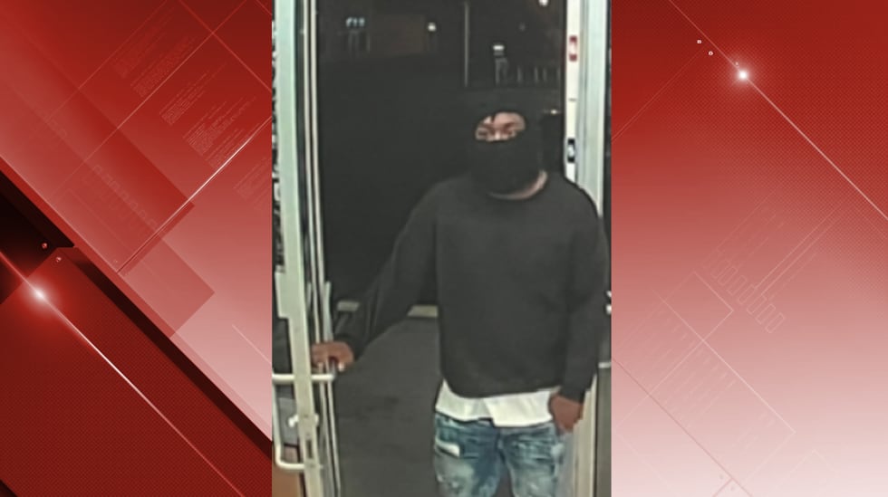 Surveillance photo of Salem 7-Eleven robber