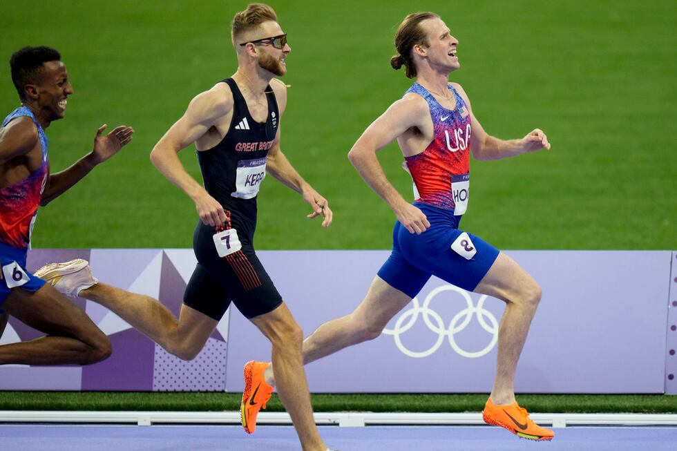 USA's Cole Hocker upsets favorites to win gold in men's 1500m race usa-s-cole-hocker-upsets-favorites-to-win-gold-in-men-s-1500m-race