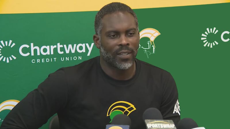 Norfolk State coach Michael Vick
