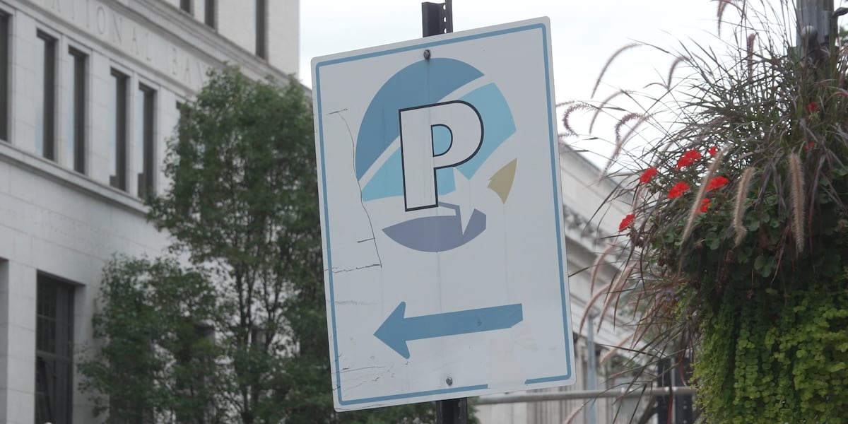 Roanoke looks to add more free parking downtown