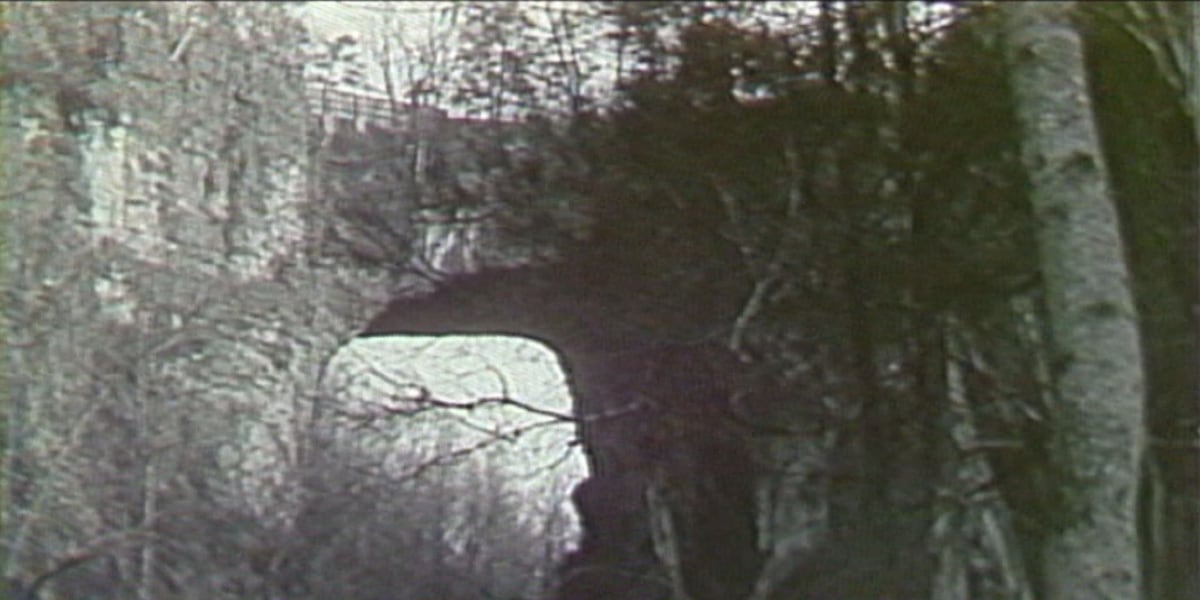 WDBJ7 Archive: Natural Bridge Easter Sunrise Service