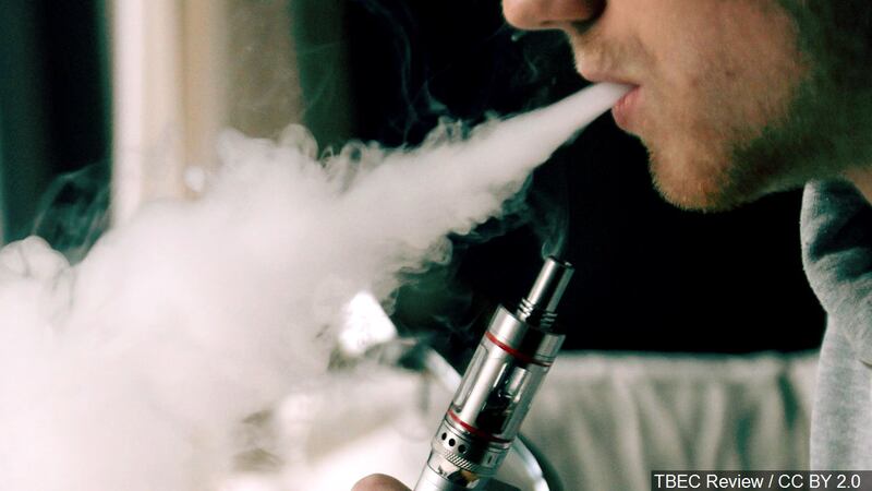 FDA probes dangers of exploding e-cigarette batteries FDA probes dangers of exploding e-cigarette batteries